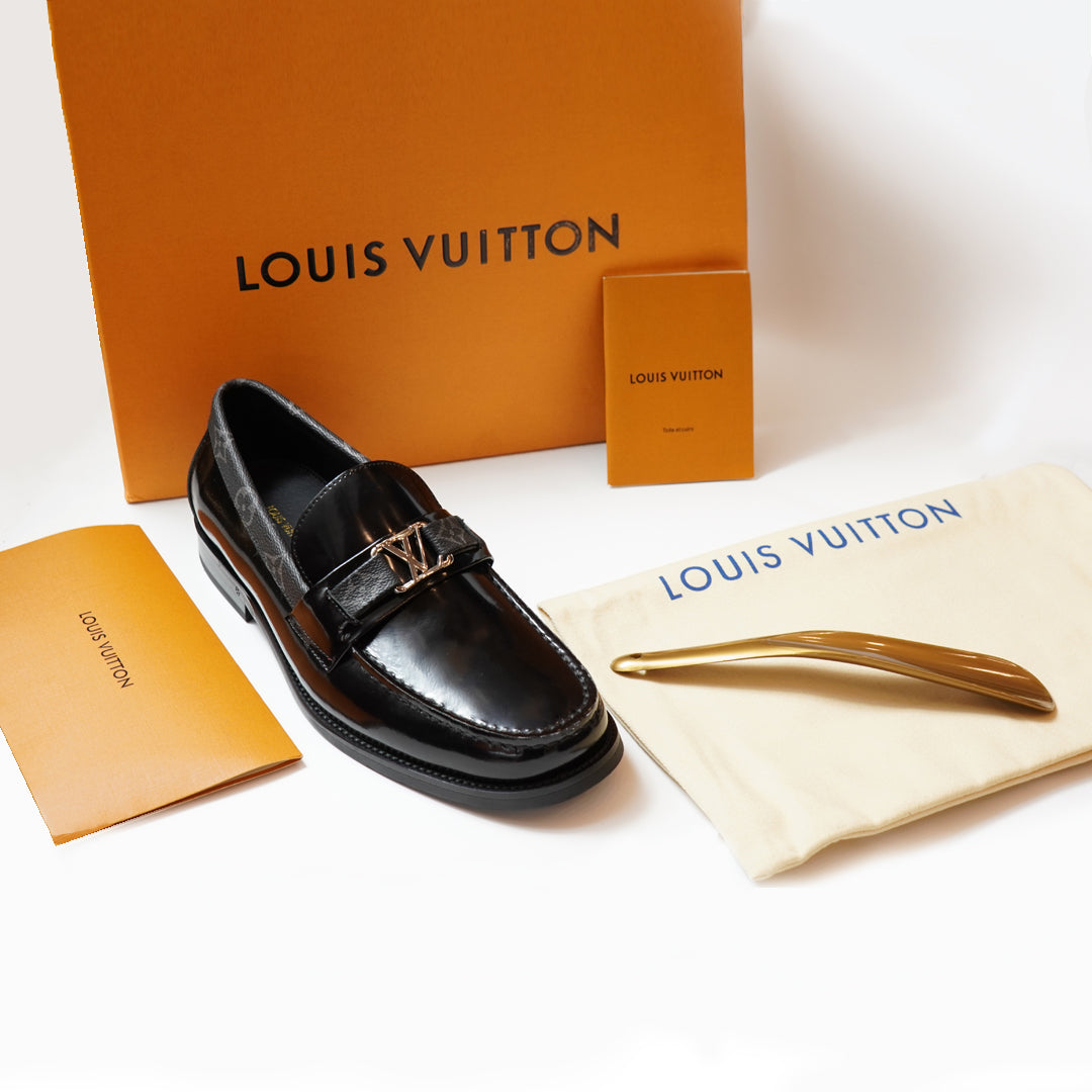 06_68ed1618-673d-4561-bb17-43a7333e0c91 LV Buckle Premium Quality Black Major Loafers - Image 2