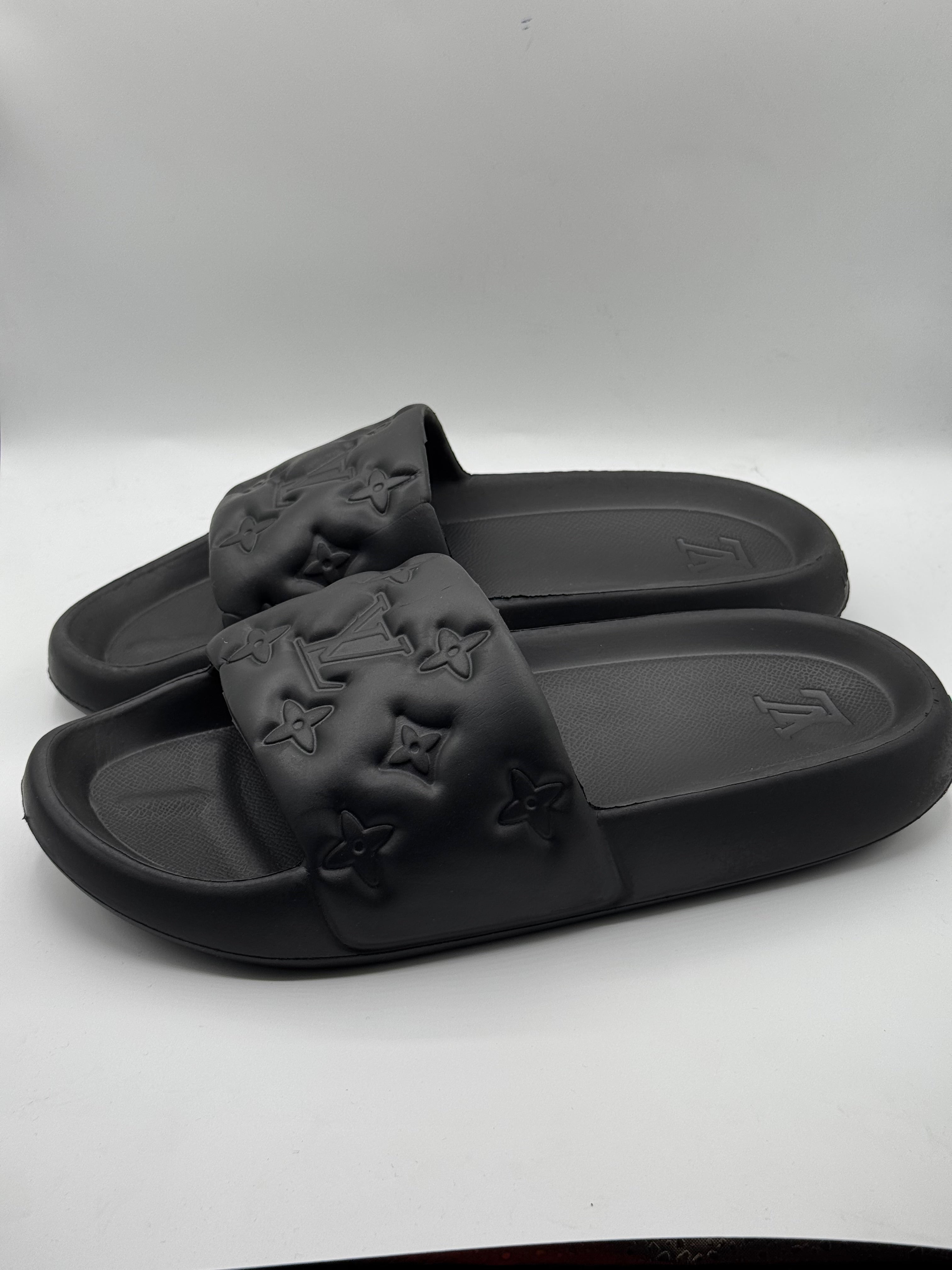 Lv Medicated Black Slipper - Image 2