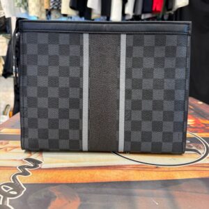 Luxury Men's Carryall Pouch