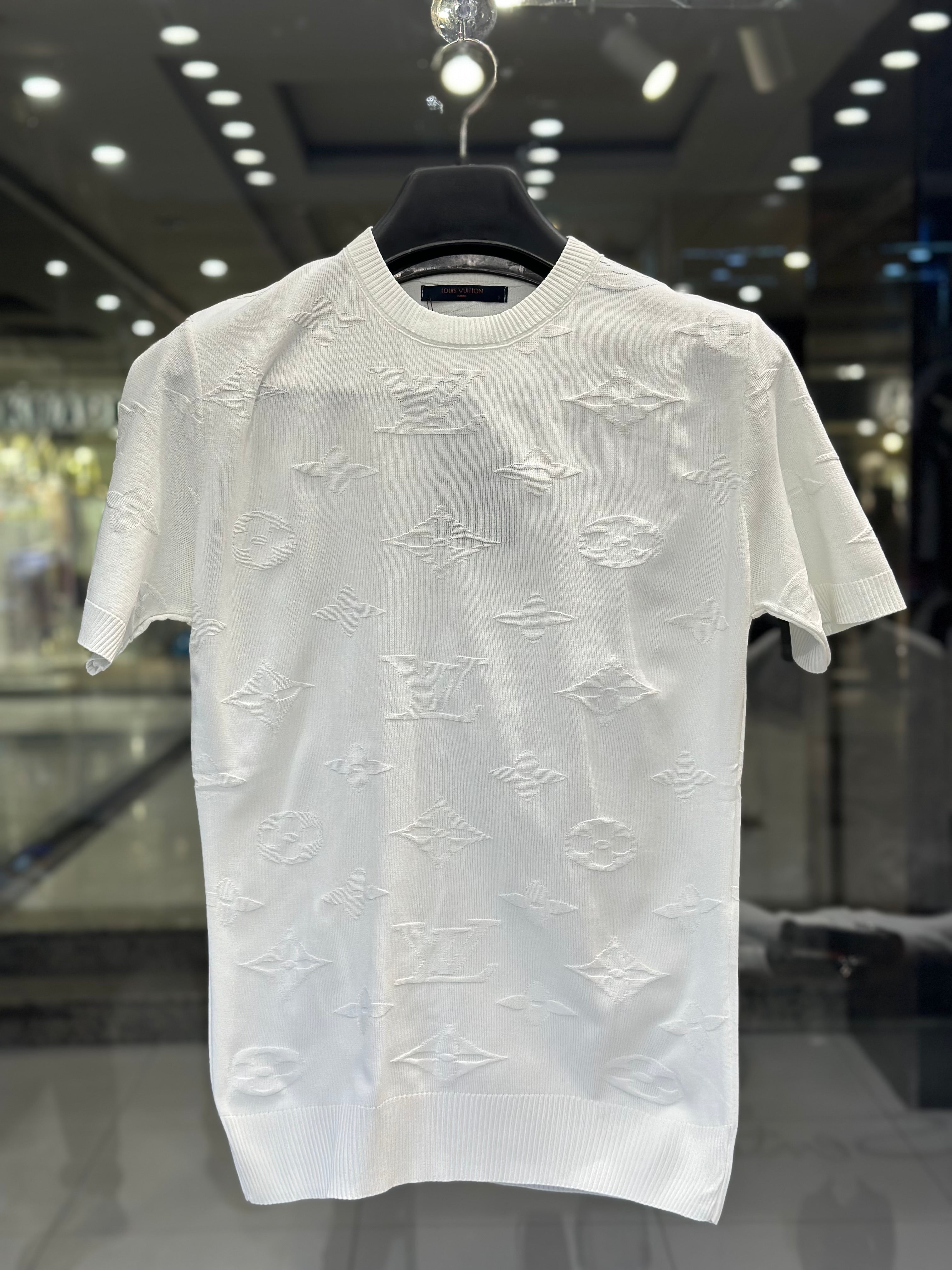 louis vuitton men's white monogram embossed luxury cotton t shirt louis vuitton men's white monogram embossed luxury cotton t shirt