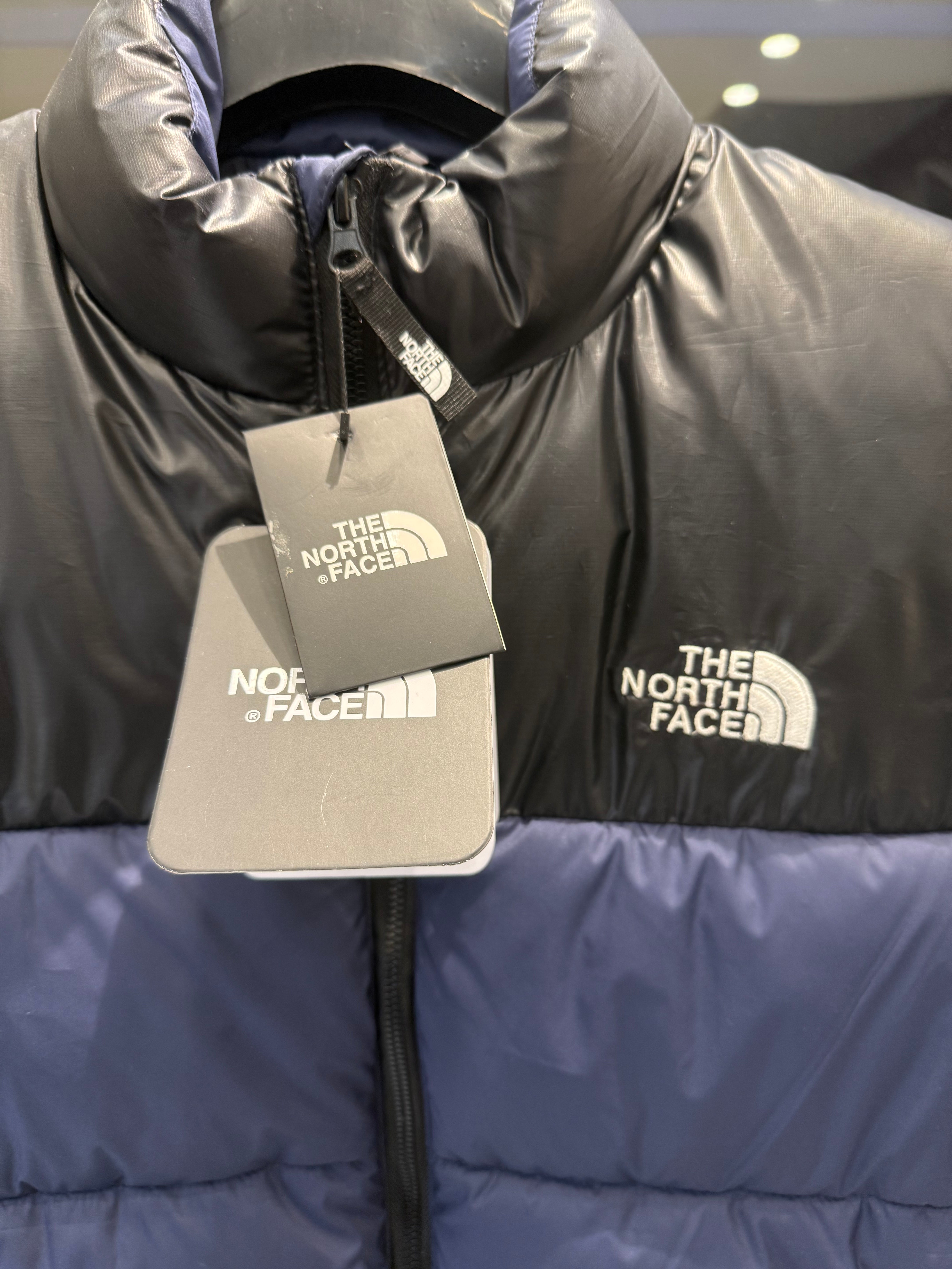 IMG_0665 The North Face Men’s Puffer Sleeveless Jacket | Blue & Black Winter - Image 3