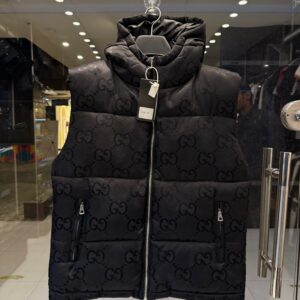 Men’s Black Quilted Puffer Sleeveless Jacket