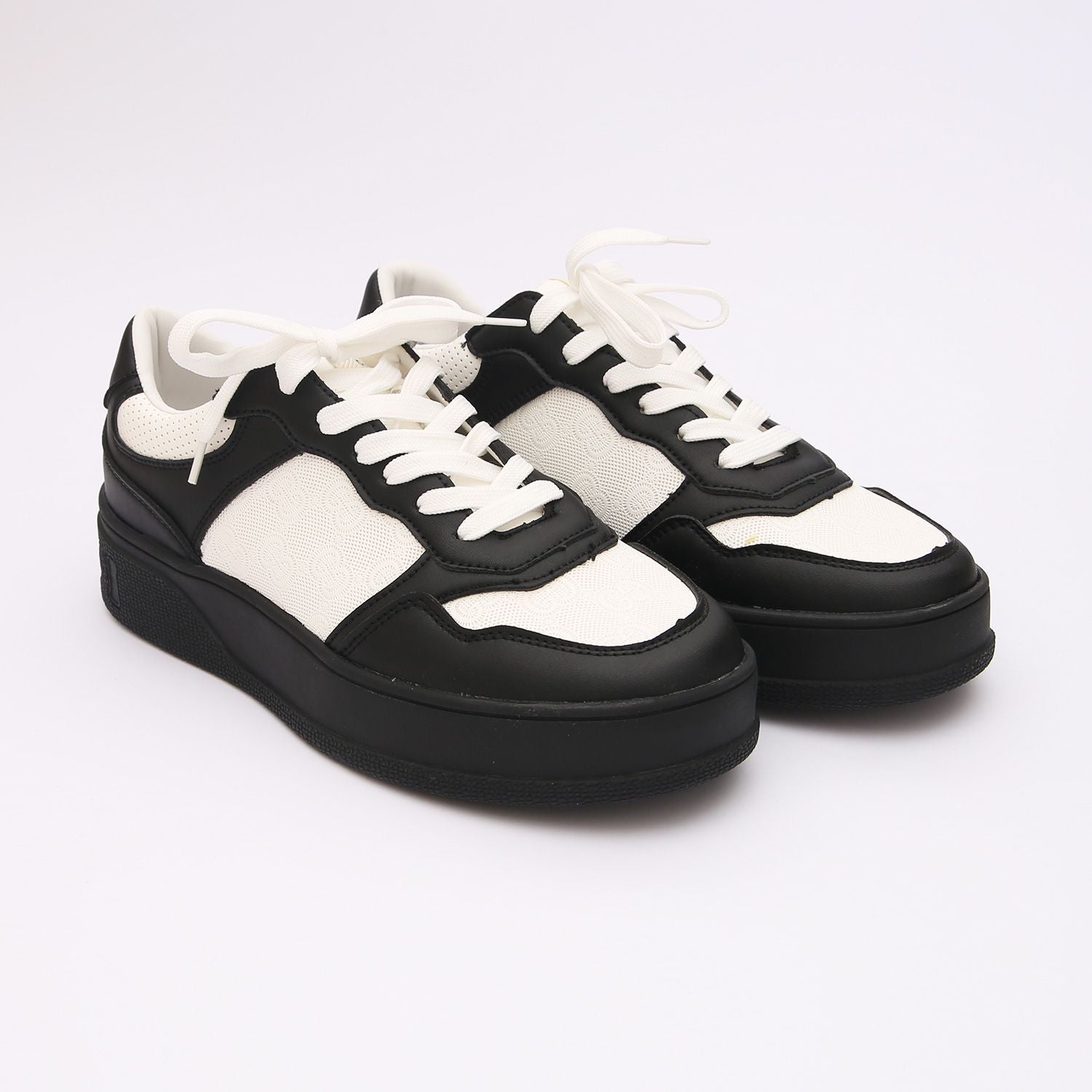 gucci premium black and white sneakers gucci premium black and white sneakers