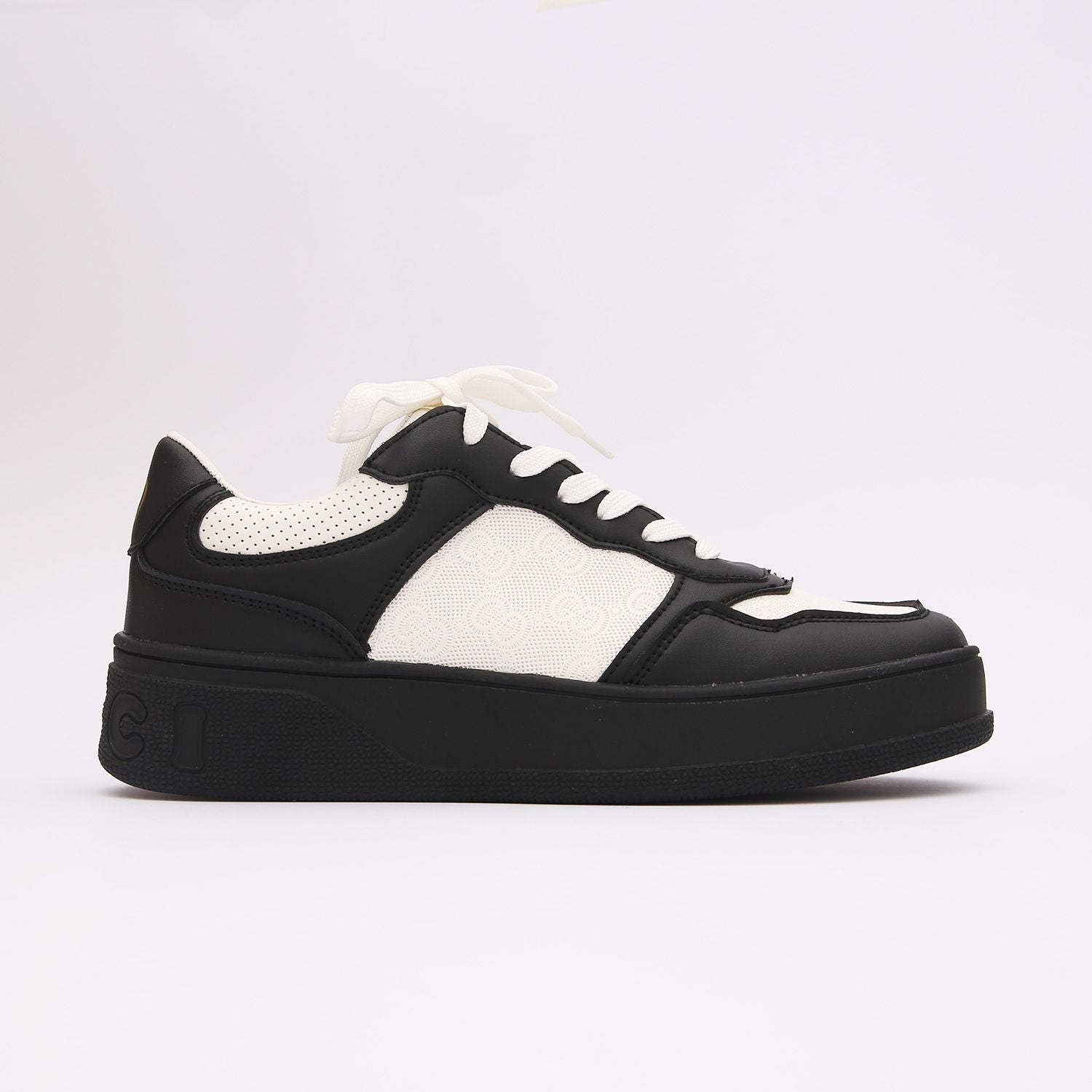 gucci premium black and white sneakers gucci premium black and white sneakers