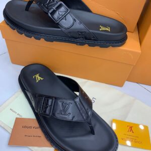 louis vuitton premium slipper with logo