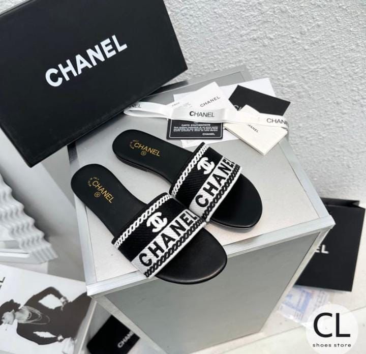 chanel premium black slipper with logo