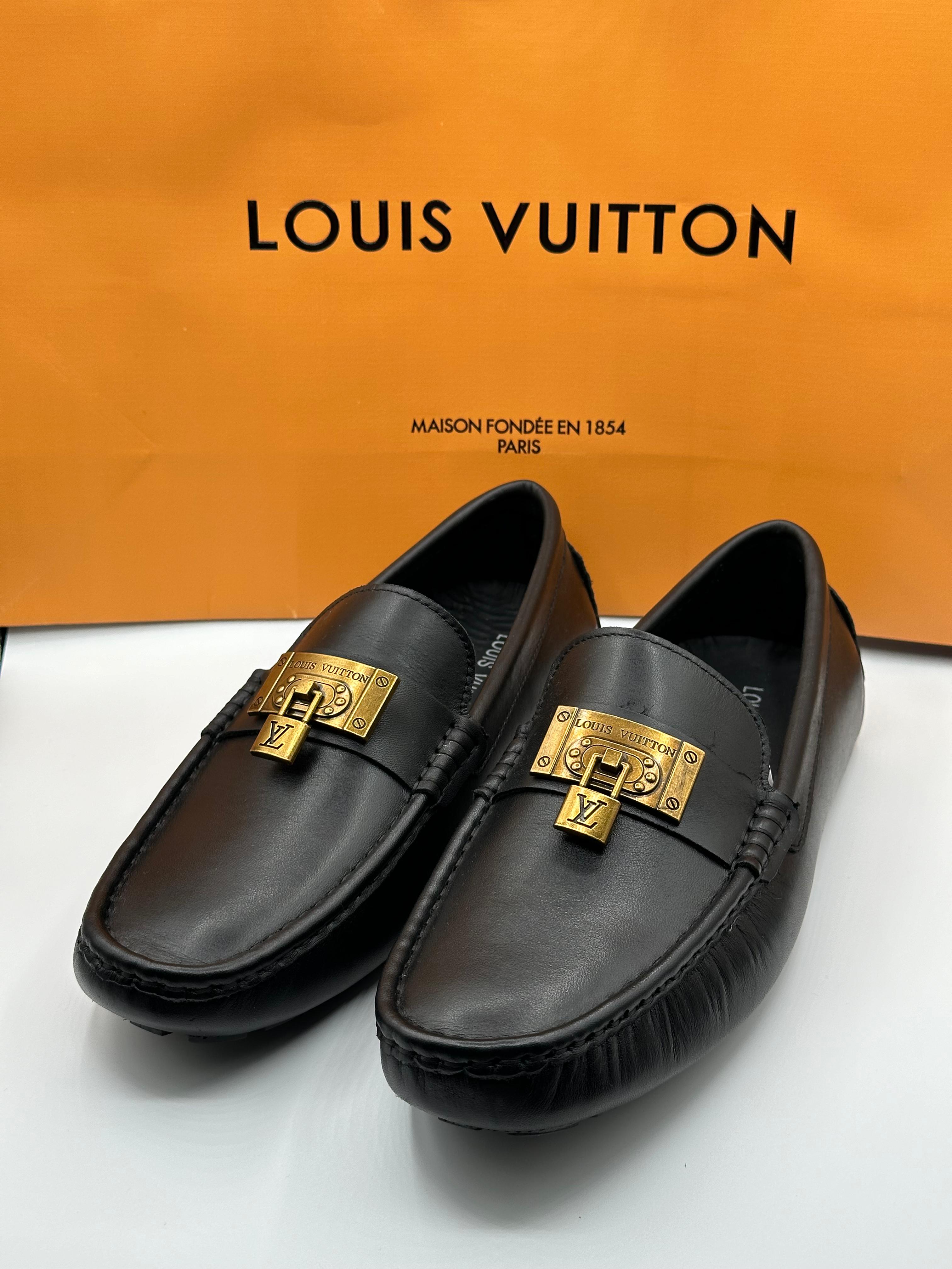 louis vuitton buckle black loafers