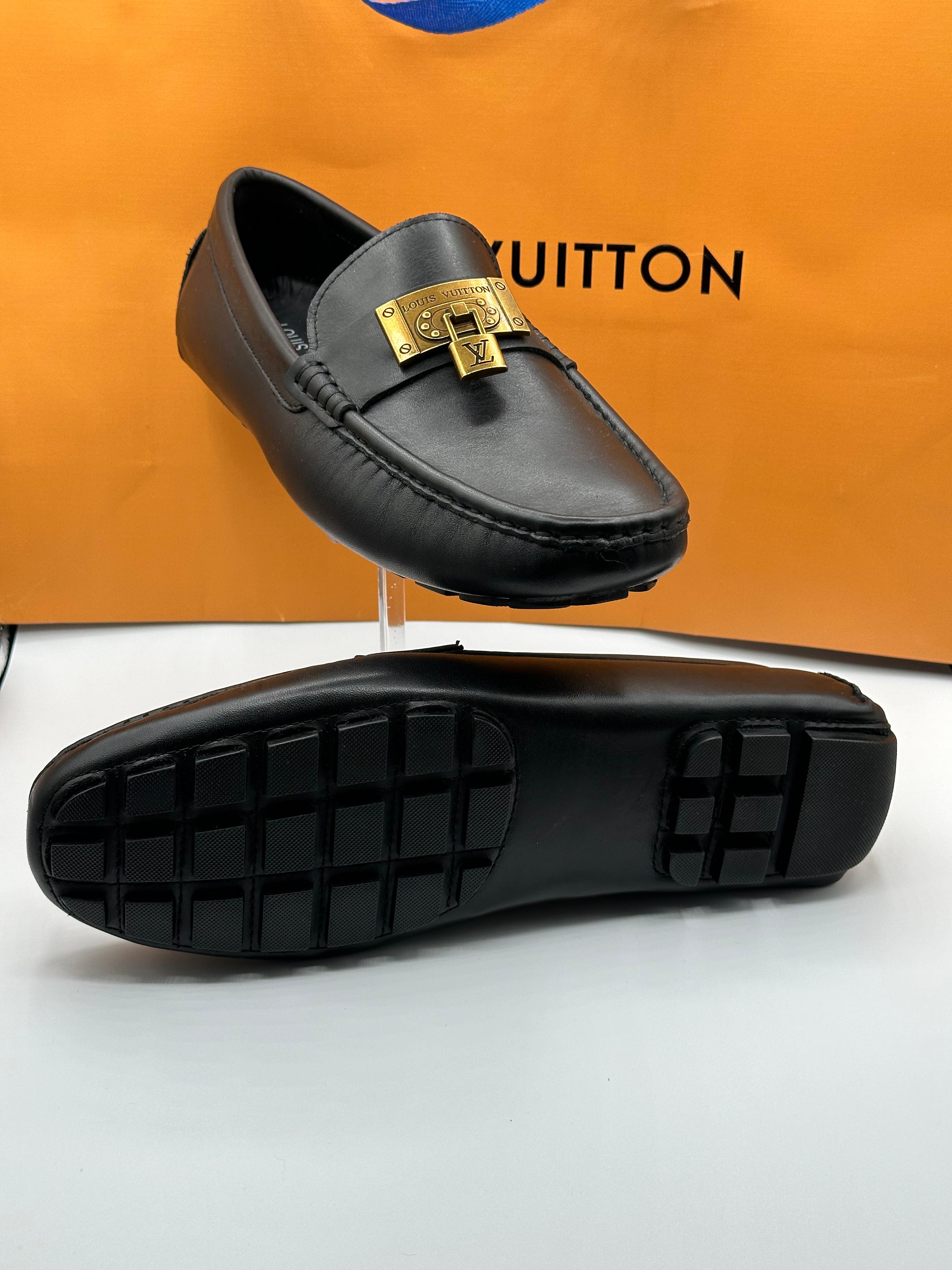 louis vuitton buckle black loafers