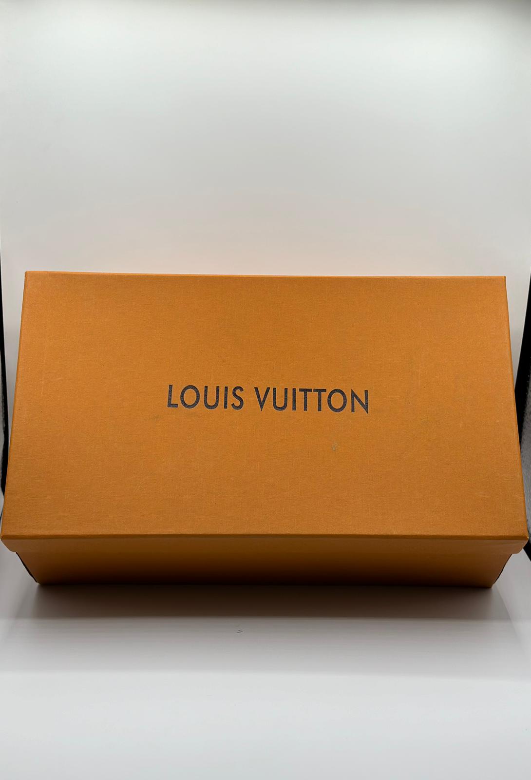 louis vuitton buckle black loafers