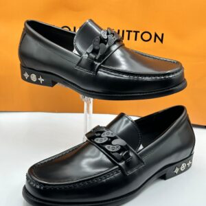 louis vuitton black major loafers