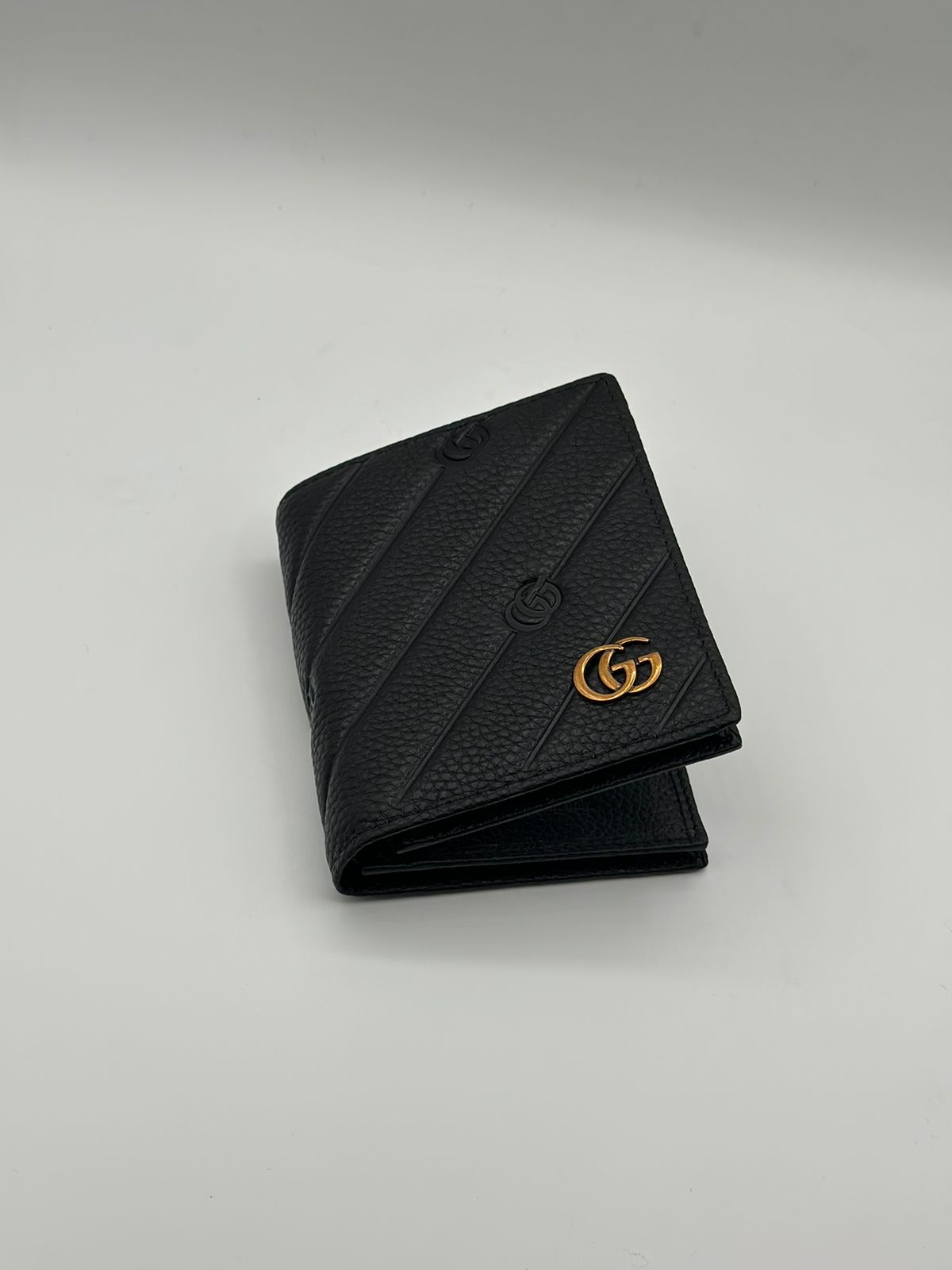 gucci premium black wallet