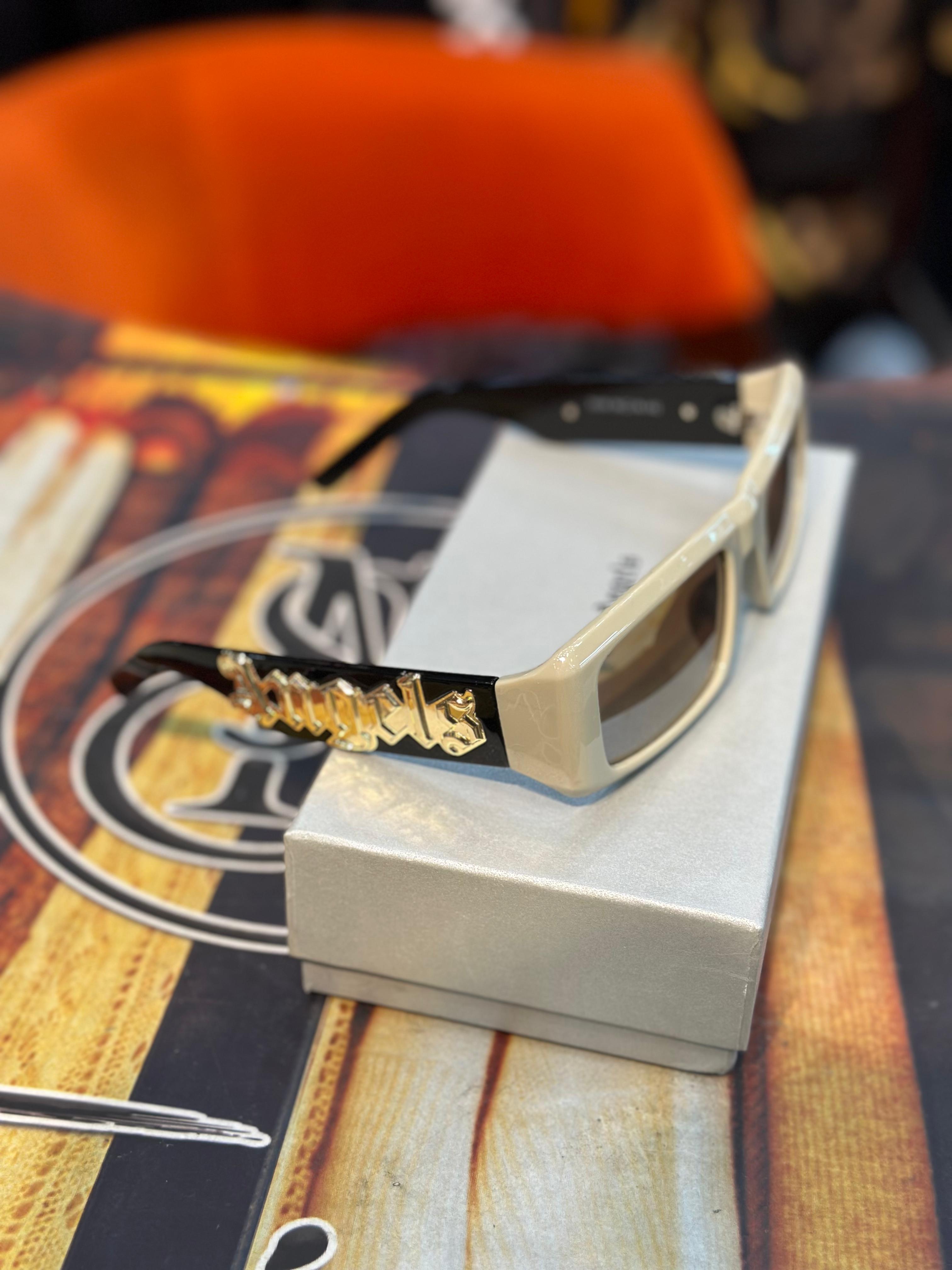 angels premium quality square sunglasses