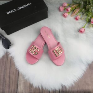 d&g women flat pink slipper with golden buckle