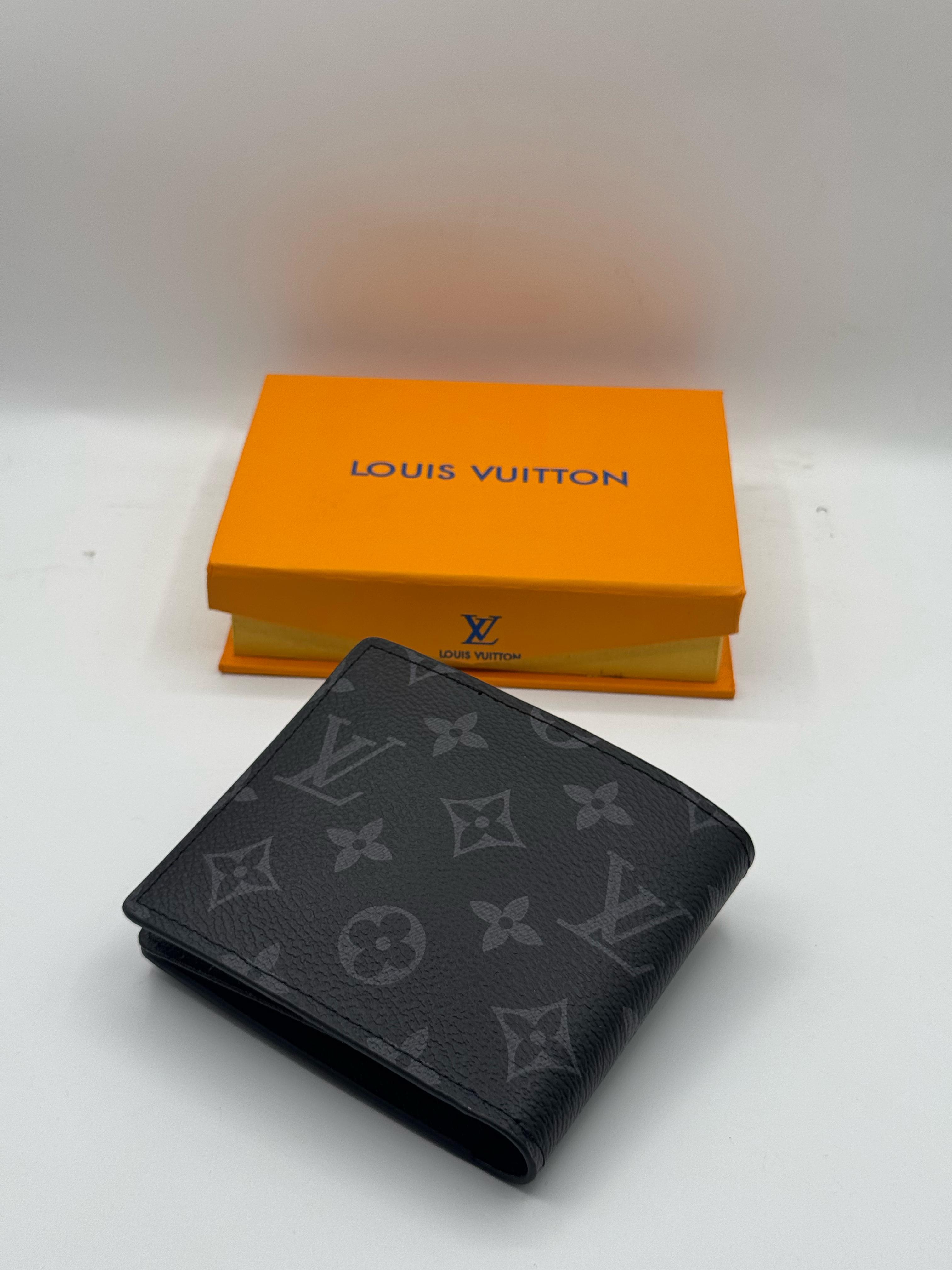 WhatsAppImage2025-04-05at14.40.39 LV Regular Style Check Printed High Quality Black Leather Wallet - Image 2
