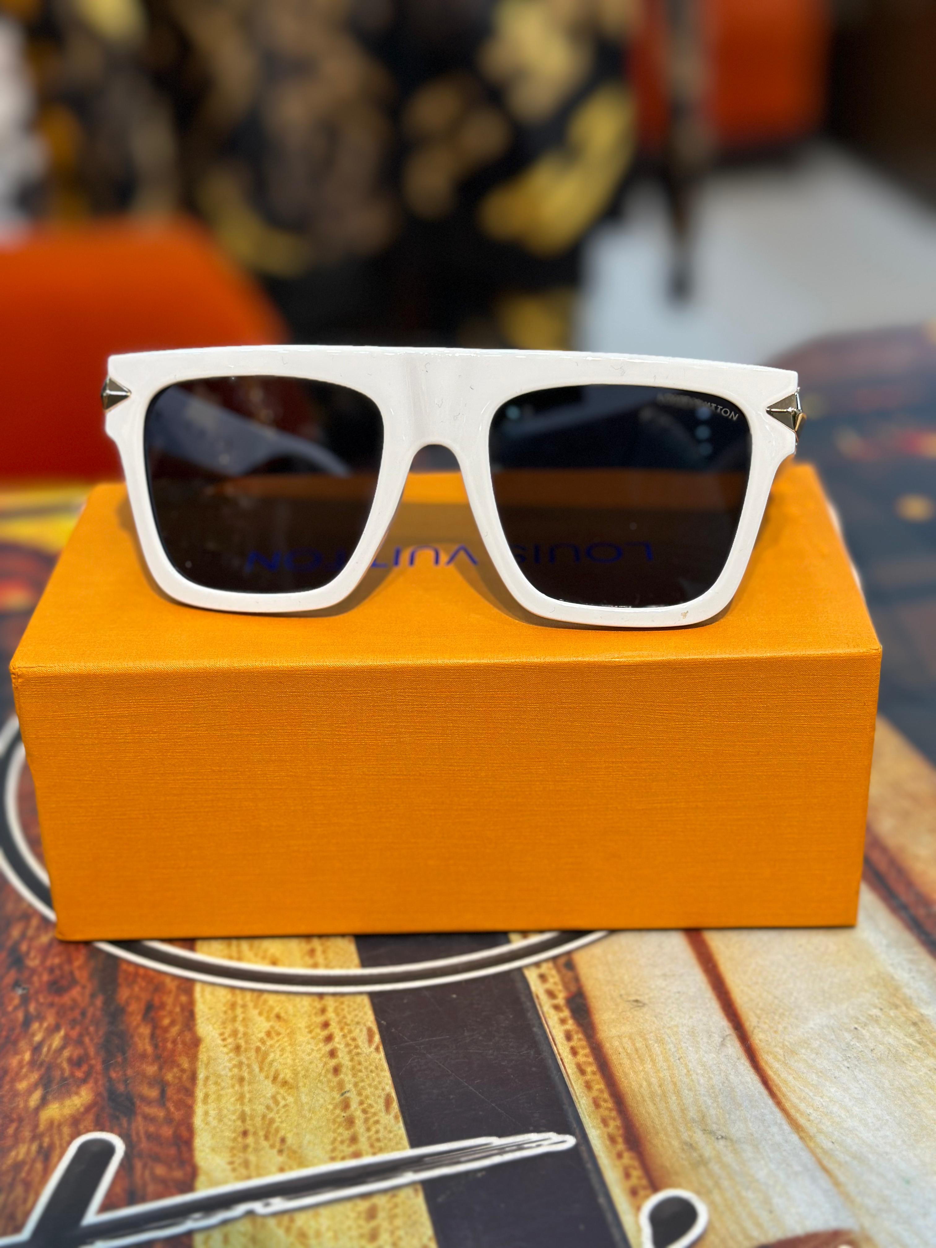 WhatsAppImage2025-05-12at21.10.42 LV Luxury Premium Quality Sunglasses - Image 2